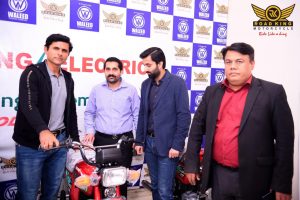 Legend Cricikiter Abdul Razzaq visits RoadKing Motorcycles
