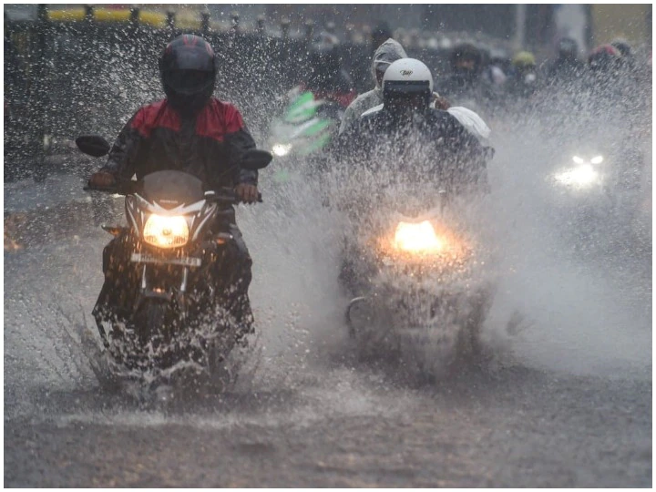 How to Ride a Motorcycle in Winter Rain