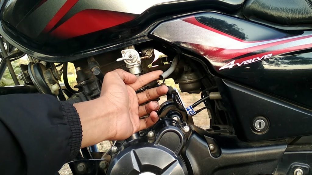 How to save petrol on a motorcycle?